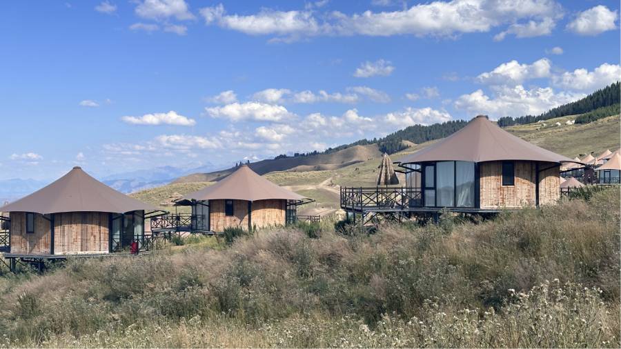 The All-Season Sanctuary: Find Your Perfect Lodge Tent Today