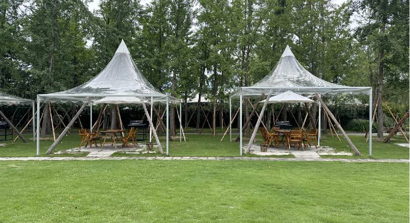 Lüks Kamp Sanatı: Premium Glamping Çadırları için Önemli Bir Rehber