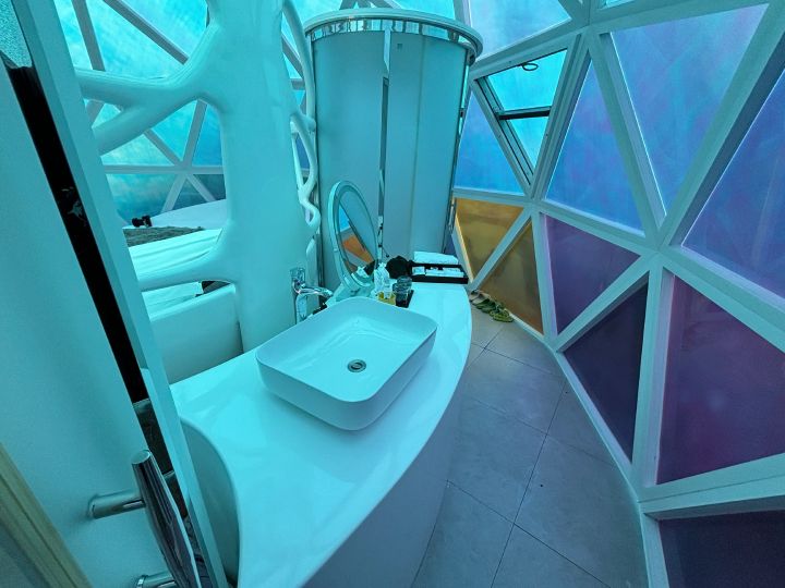 Smart Glass Igloo Dome