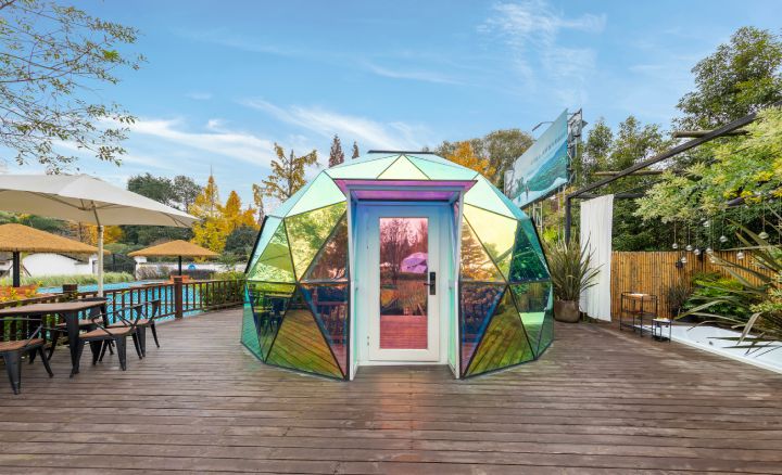Smart Glass Igloo Dome