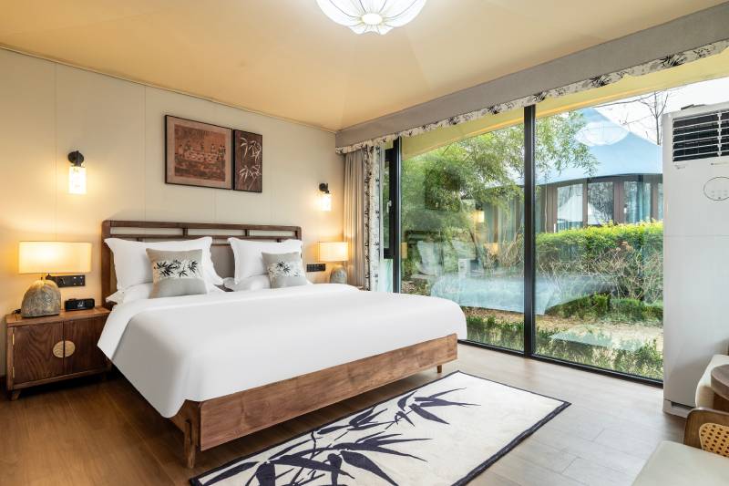 Lodge Tent- Hillcrest