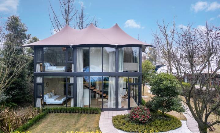 Double-deck Glamping Tent - SkyVista Lodge