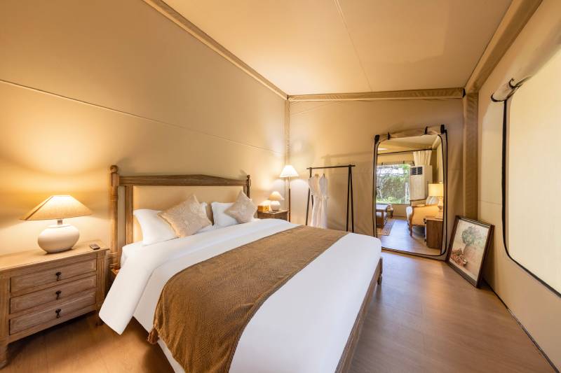 Family Safari Tent - PAVONA